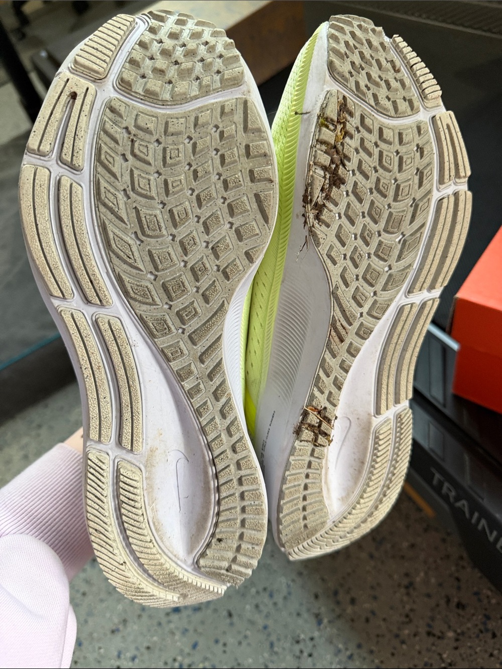 Nike Running Shoes - White with Neon Yellow & Black Swoosh size 8 1/2 women’s - Picture 4 of 4